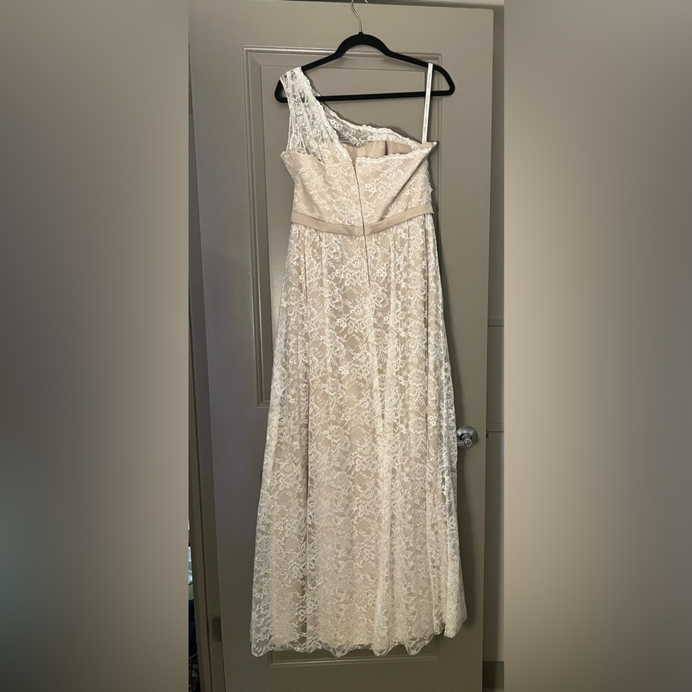 Gorgeous Cream Lace One-shoulder Gown - Picture 3 of 4